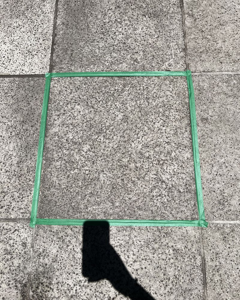 Piso de pedra manchado antes do teste de recuperação